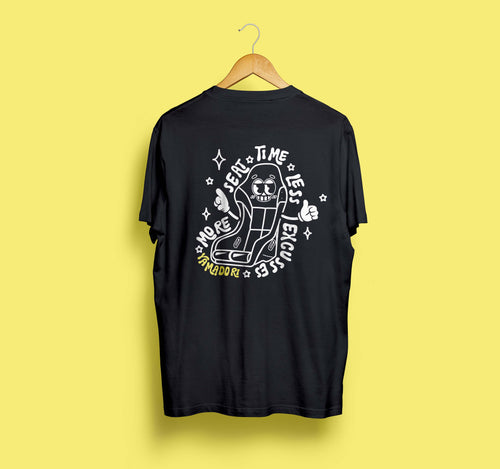 YAMADORI LESS EXCUSES MORE SEAT TIME T-SHIRT NEGRO